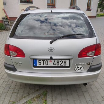 prodám TOYOTA AVENSIS kombi, benzín, 1.6, 81 kW - 8