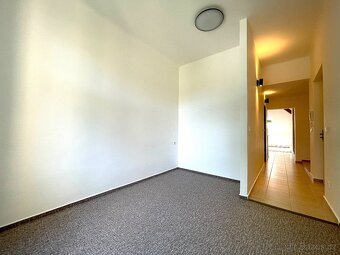 Pronájem bytu 3+kk – Řezníčkova ulice, Náchod - 8