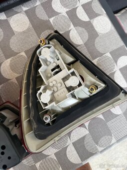 BMW E46 TOURING ZADNÍ KOMPLET SVĚTLA - 8