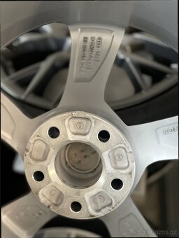 Sada letní, kola Audi A4 B9 17" originální - 8