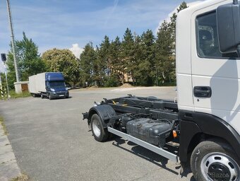 Prodám Nissan atleon nosič kontejnerů - 8