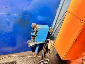 Svařovací robot CLOOS ROMAT 310 včetně pracovní buňky Z1 - 8