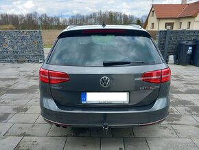 VW Passat B8 2.0TDI 140kw 4x4 DSG - 1. majitel - ČR původ - - 8