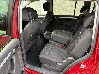 VW Touran II, rok 2015, benzín, 142.855 km, nová STK - 8