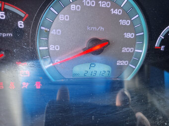 SsangYong Rexton 2.7 XDi 132 kW 11/2012 - 7 míst - 8