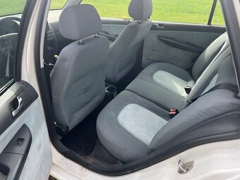 ŠKODA FABIA COMBI 1.4 MPI TAŽNÉ, CENTRÁL, 2003 - 8