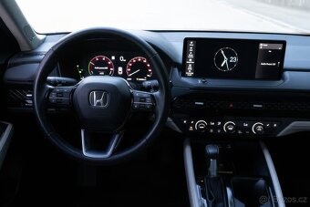 Honda Accord Touring Hybrid 2.0 2024 - 8