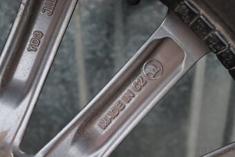 18" - ALU kola Škoda TURINI 7,5x18 ET51 + pneu 225/40 R18 - 8