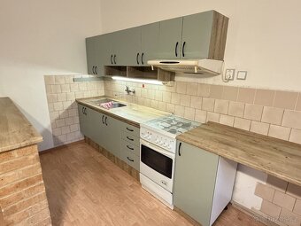 Pronájem bytu 2+1 Velké Meziříčí - Příkopy, 85m2 ihned - 8