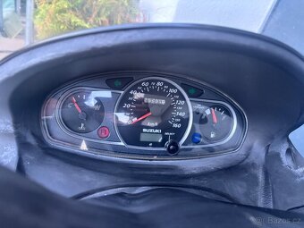 Suzuki Burgman 200 - 8