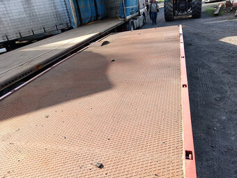 DAF XF 105.460 PŘEPRAVNÍK STROJŮ A VOZIDEL -14 T - - 8