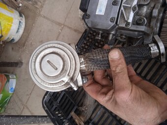 PRODAM dily na audi a4 2.5 tdi 120kw - 8