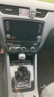 Škoda Octavia combi, 1,6 TDI 85kW 2019, STYLE, LED, TAŽNÉ - 8