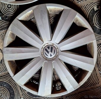prodám poklice R16 origo VW - 8