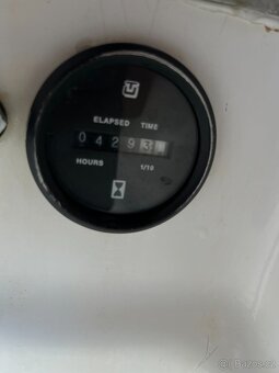 motorovy clun Blesser 360 + Honda 30HP - 8