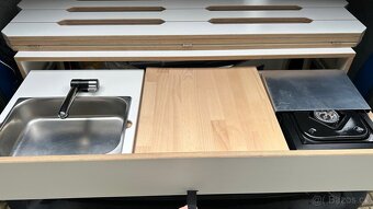 Obytná Vestavba do dodávky CZ Camper Box XL - 8