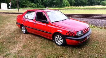 Volkswagen Vento 1.9D - 8
