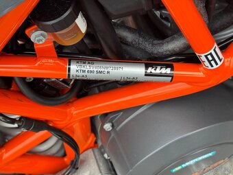 KTM 690 SMC R, 2023, 1916 km - 8
