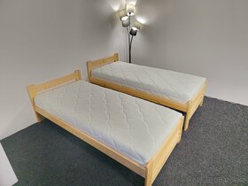 Prodám nové postele s roštem 80x200. - 8