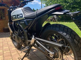 Brixton Crossfire 500X - 8