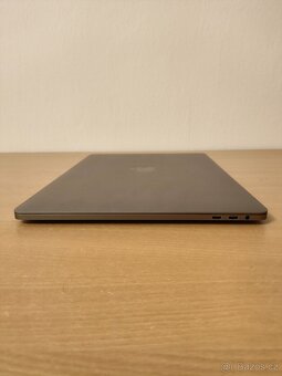 MacBook Pro 2017 A1707 – i7 / 16 / 512 - 8