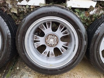 kola Mazda CX-30 - 8