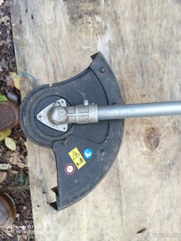 Akumulátorový křovinořez + sekačka RYOBI RBC36X26B - 8