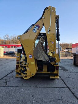 Caterpillar - 8