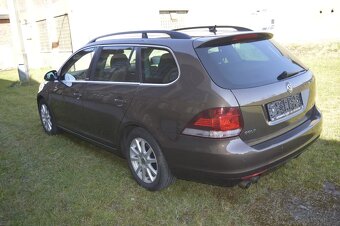 VW Golf 6 combi 2,0 103 kw 1.majitel z Německa serviska - 8