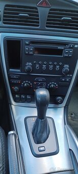Volvo XC70 - 8