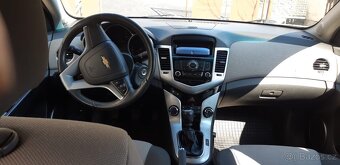 Chevrolet cruze 1.6, benzín - 8