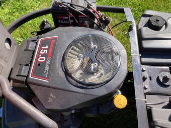 Zahradní traktor ,rider Husqvarna R 15 C - 8