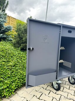 TACK BOX - 8