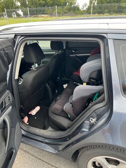Škoda oktávka 2 1.6 tdi 77 kw 2012 rok - 8