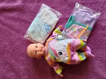 Miminko zn. Llorens (30 cm) se třemi oblečky - 8