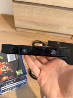 PS4 500GB , ovládače , hry , PS4 kamera , slúchadlá A ĎALŠIE - 8
