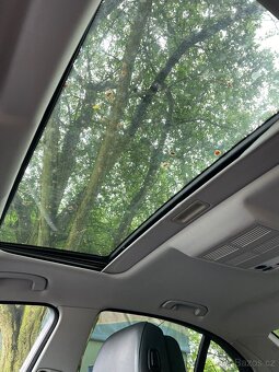 BMW E60 díly - 8