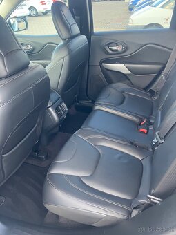 Jeep Cherokee 2019, 2,2 4x4 Automat edice Night Eagle - 8