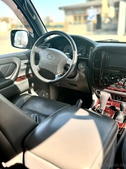 Toyota Land Cruiser 1999 4.2d 150 kW - 8