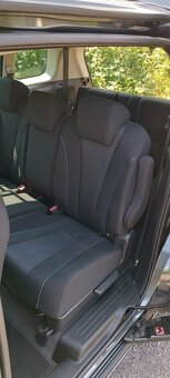 Mazda 5 - 8