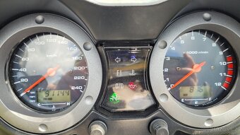 Suzuki DL1000 V-Strom 2003 - 8