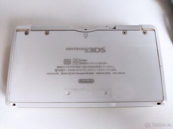 Nintendo 3DS Ice White + homebrew hack a 64GB karta - 8