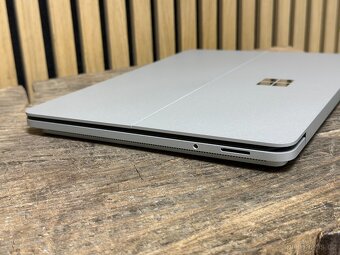Microsoft Surface Laptop Studio - 14.4" 120Hz, i5-11300H - 8