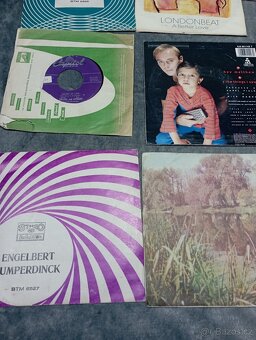 2 LP A8 x singl zahraničí - 8
