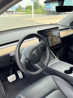 Tesla Model Y Perfomance 2022 - 8