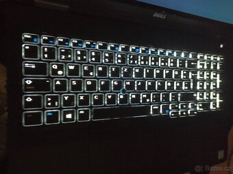Dell E5570/Dotyk15,6“/I5 6300U/SSD M.2 512GB/RAM16GB/WIN11 - 8