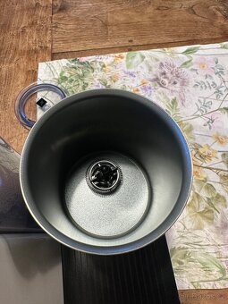 Kavovar kapslovy Delonghi Nespresso - 8