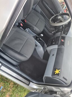 Skoda fabia 1.4 mpi - 8