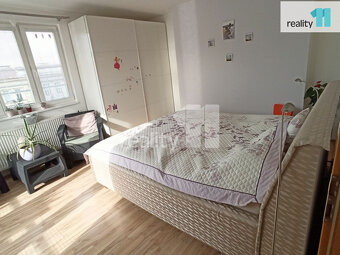 Pronájem bytu 2+kk/T, 76.5 m2, částečně zařízený, cihla, Pra - 8