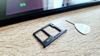 Samsung Galaxy tab A8 10.5 palců na SIM kartu - 8